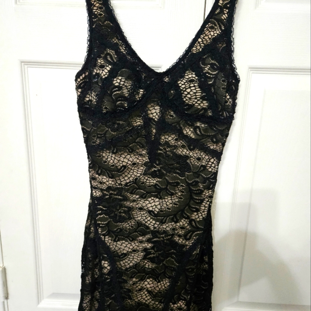 Black lace dress